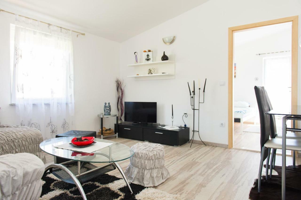 Apartment Ella Rogoznica  Εξωτερικό φωτογραφία